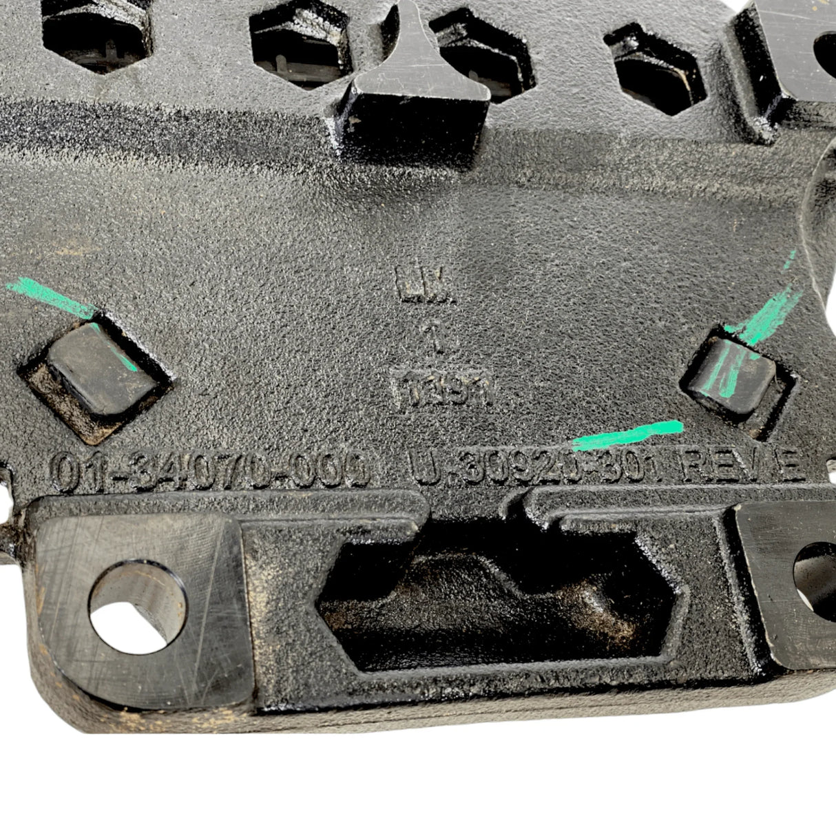 01-34070-000 Genuine Freightliner Engine Rear Isolator No-Insulator - Truck To Trailer