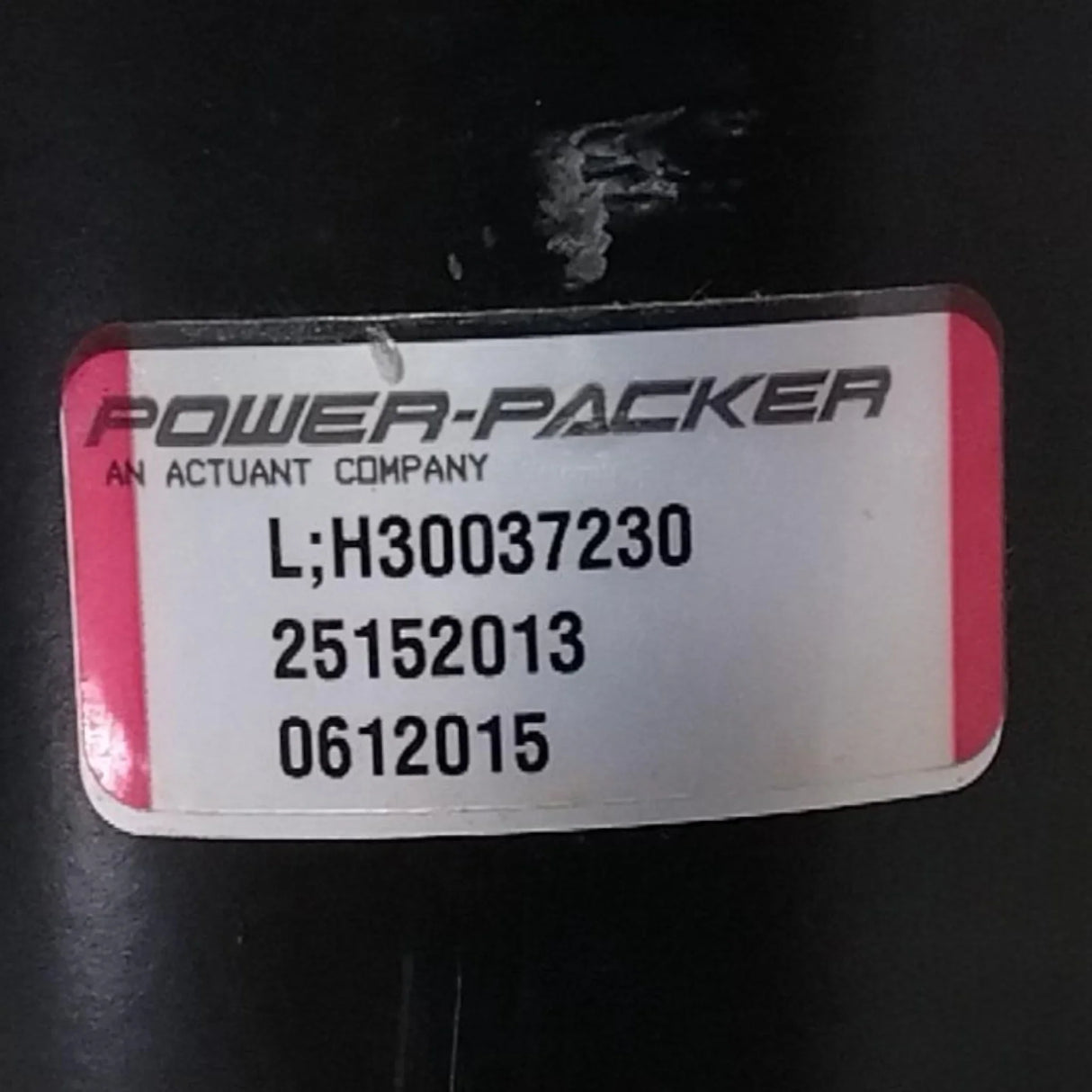 25152013 Genuine Mack Lock - Truck To Trailer