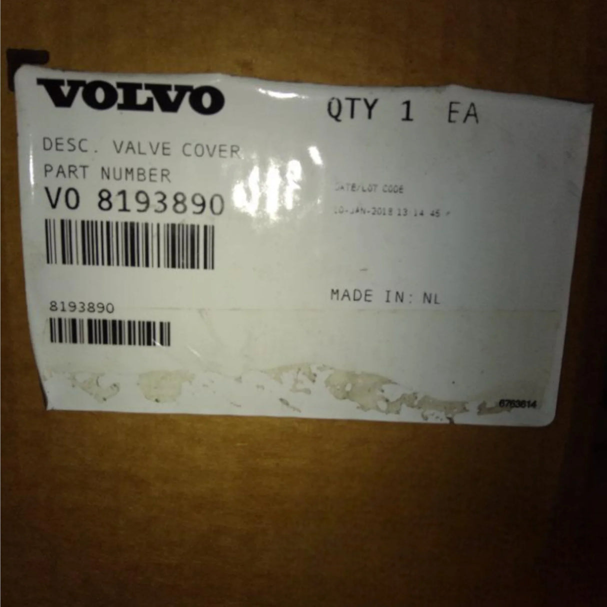 8193890 Genuine Volvo Valve Cover - Truck To Trailer