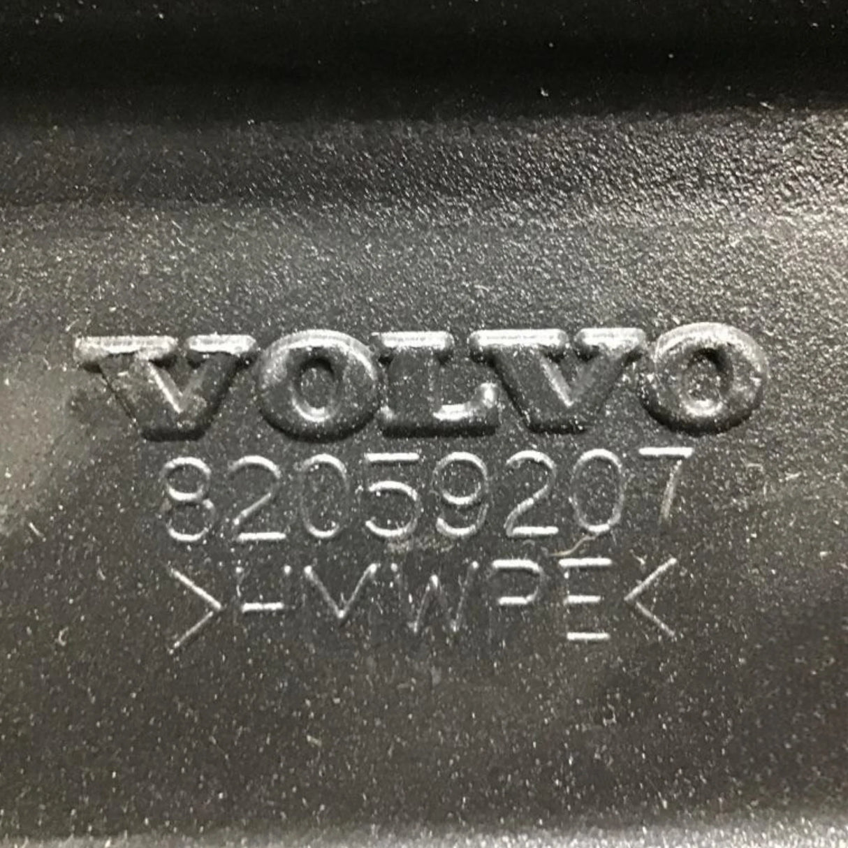 82059207 Genuine Volvo Splash Shield - Truck To Trailer