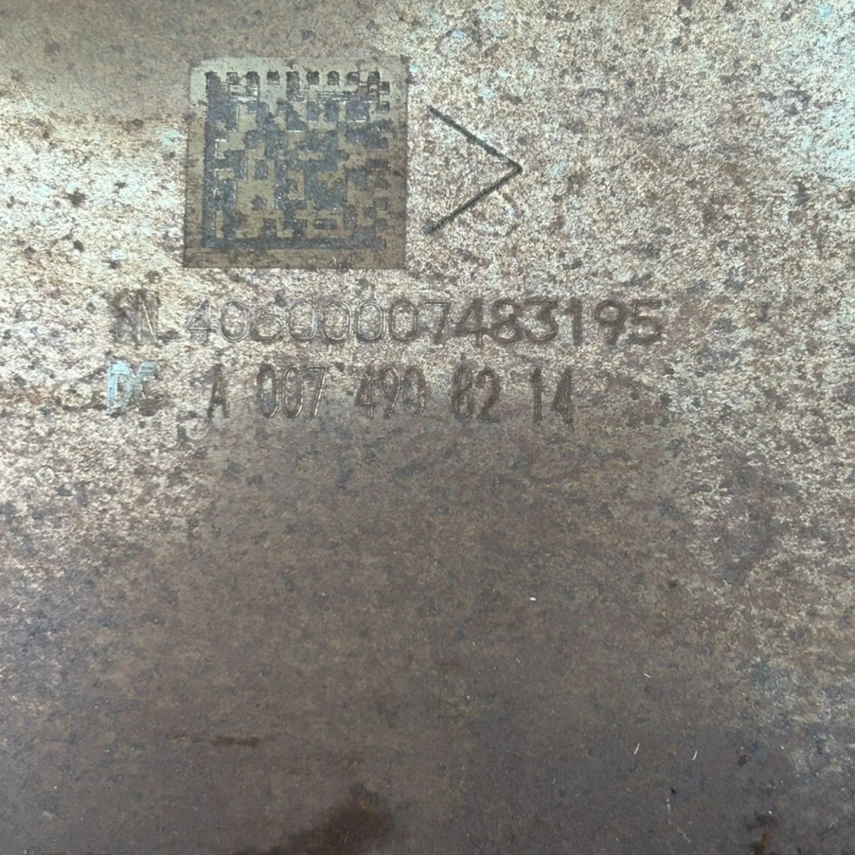 EA0024908392 Genuine Detroit Diesel DPF Diesel Particulate Filter - Truck To Trailer