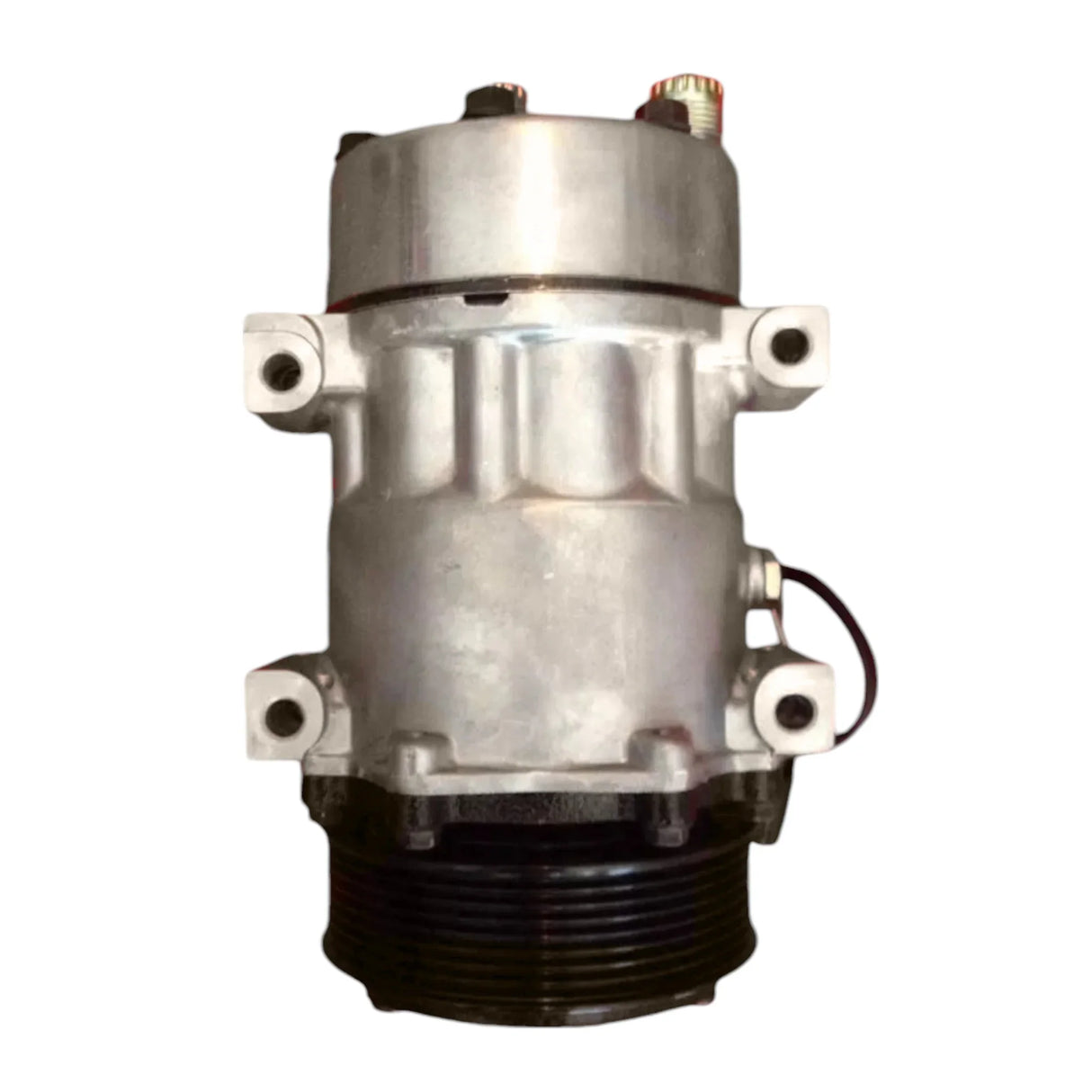 FLT4667Q International A/C Compressor - Truck To Trailer