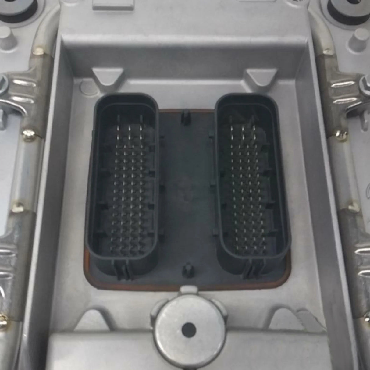 85020762 Genuine Volvo ECM Electronic Control Module - Truck To Trailer