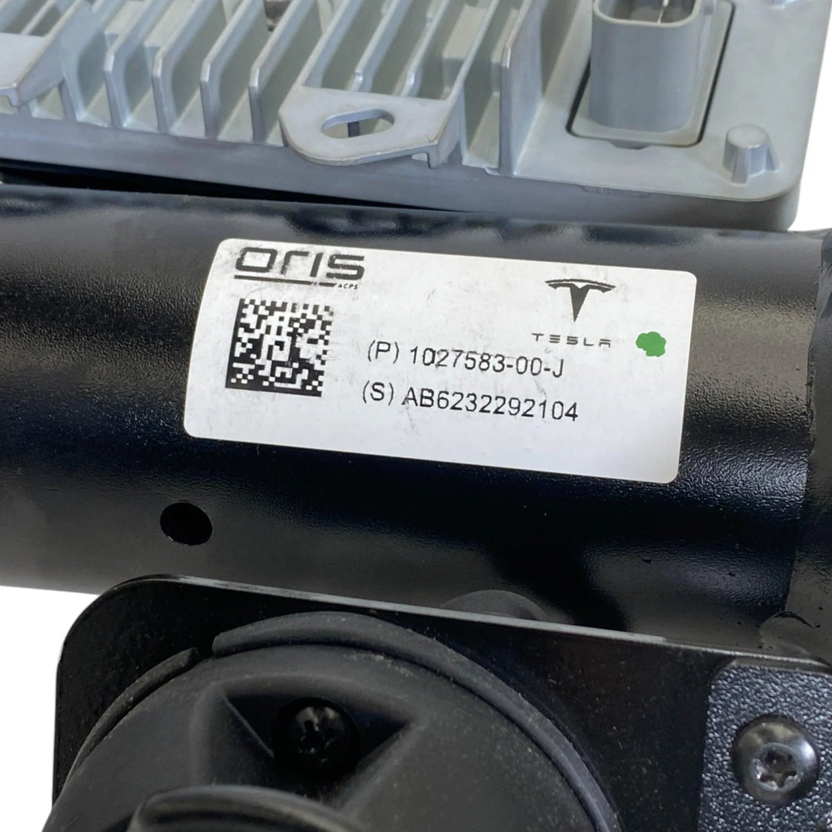 104603201C Genuine Tesla Trailer Hitch - Truck To Trailer