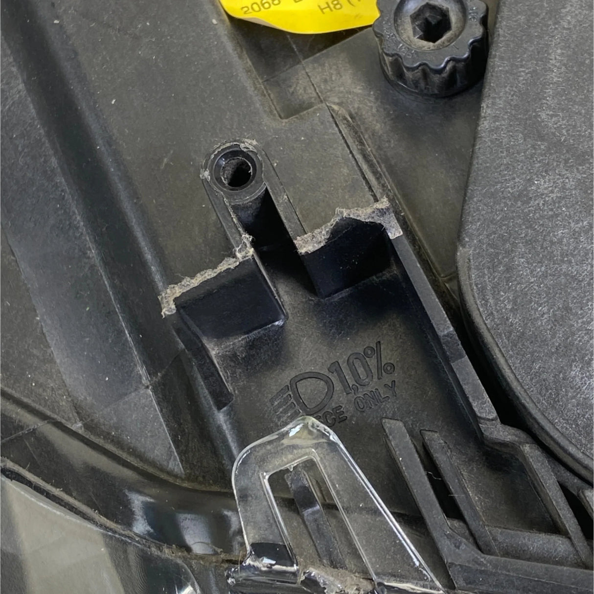 1307022789 Automotive Lighting Right Headlight For BMW 3 Series - Truck To Trailer