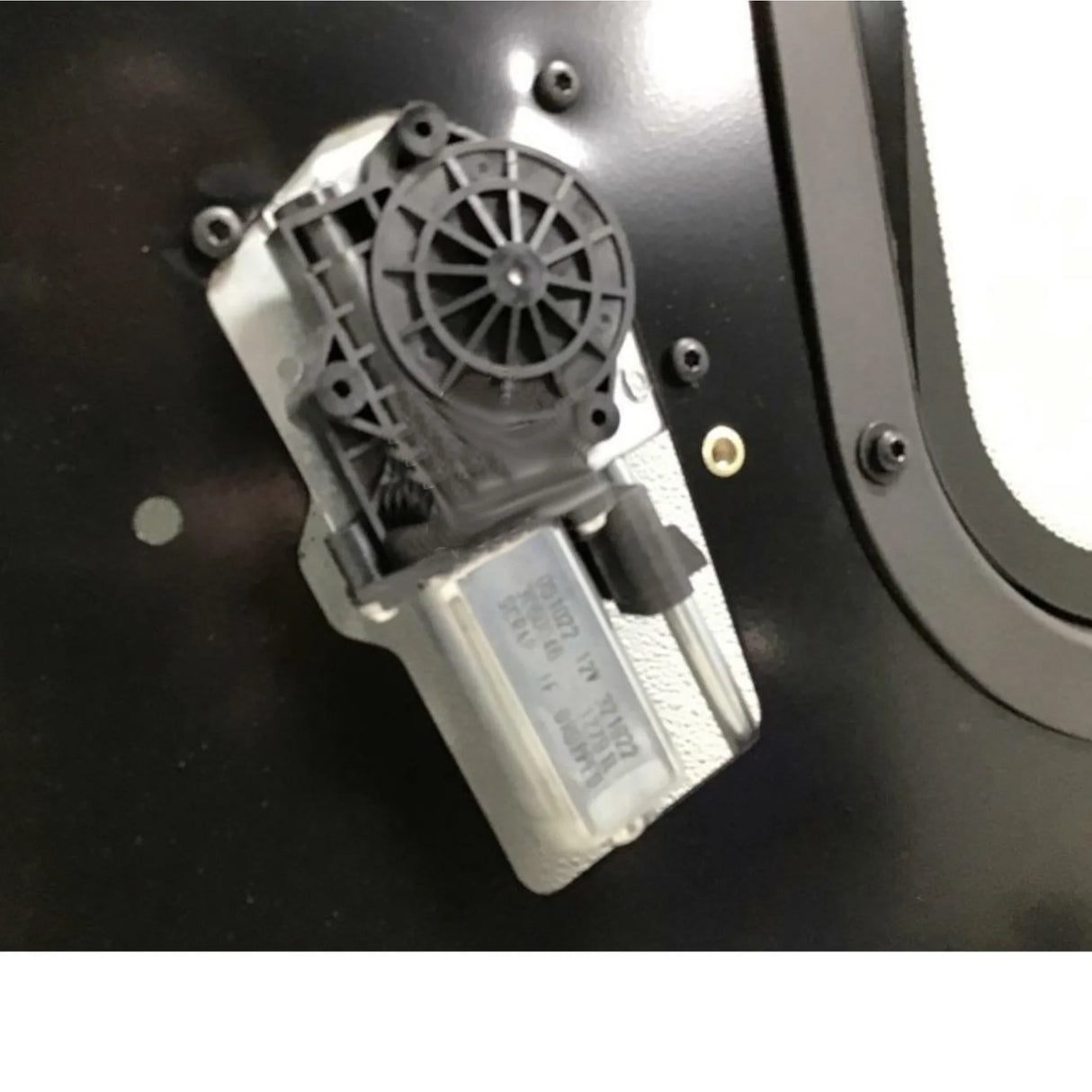 84802711 Genuine Mack Panel - Truck To Trailer