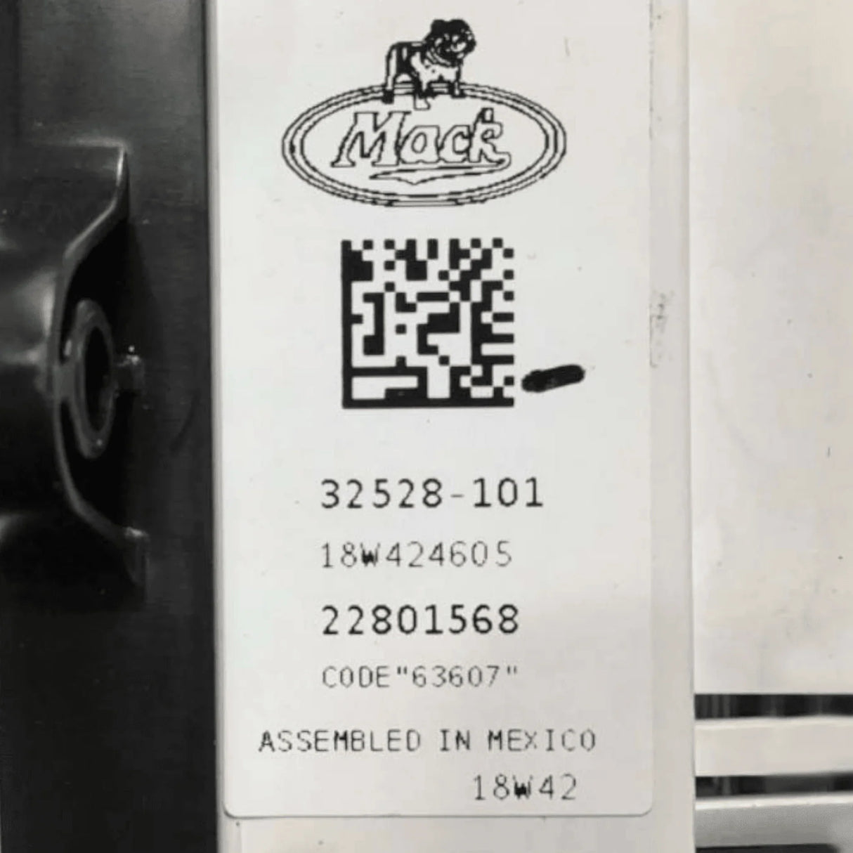 22801568 Genuine Mack Instrument Cluster - Truck To Trailer