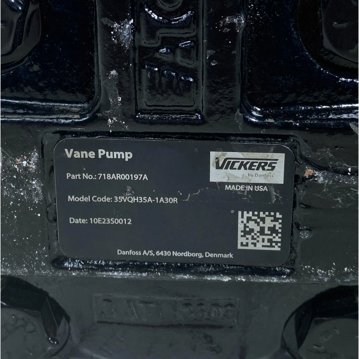 35VQH35A-1A30R Genuine Vickers VQH Vane Pump - Truck To Trailer