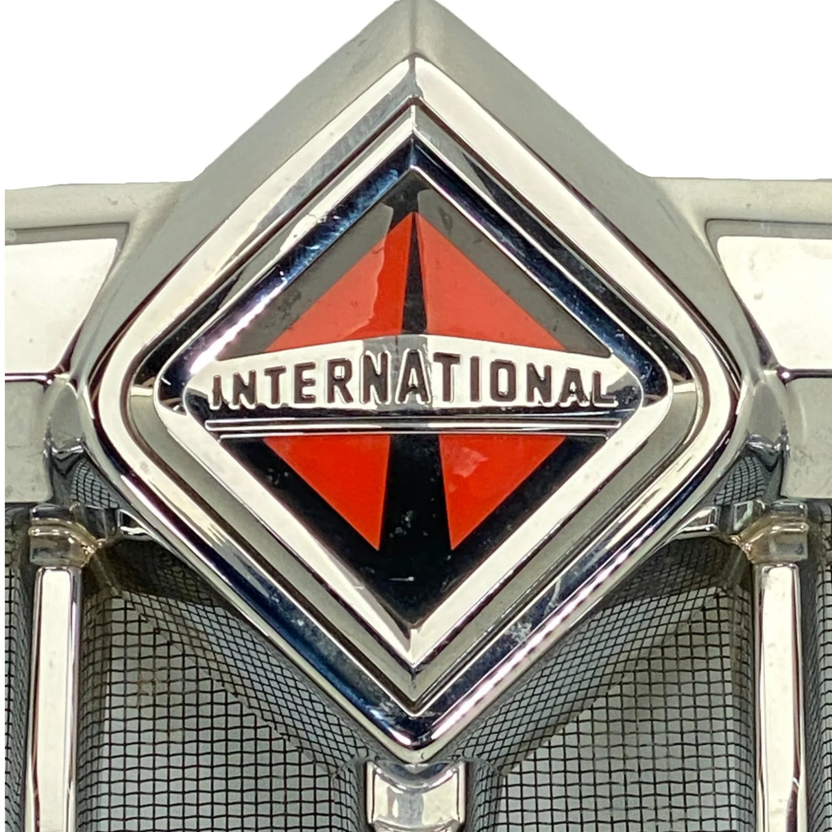 4046477C3 Genuine International Chrome Surround Grille - Truck To Trailer