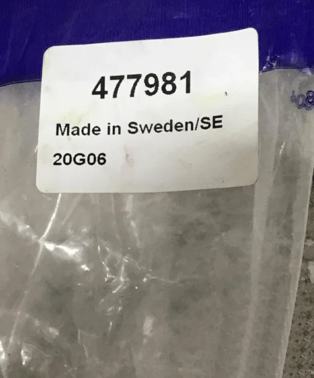 477981 Genuine Volvo Oil Return Pipe - Truck To Trailer