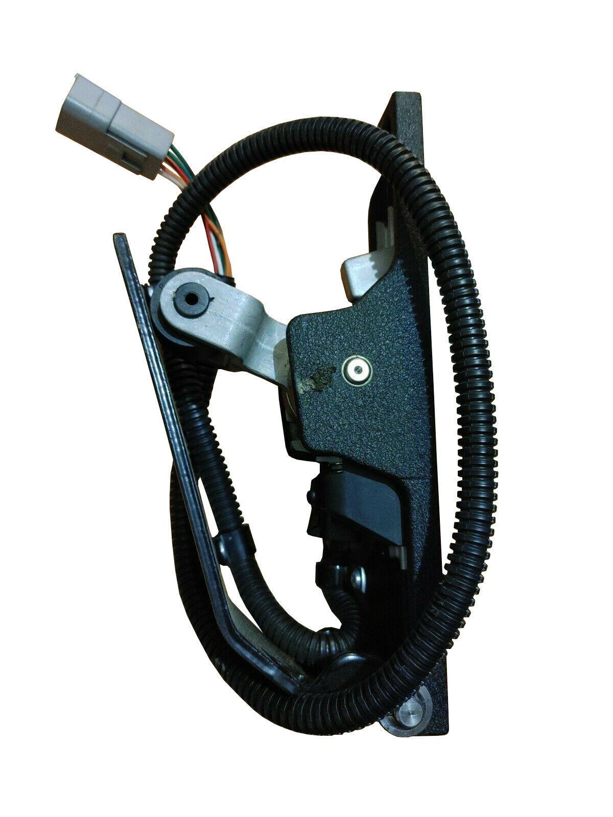 4QB520M Genuine Mack Accelerator Pedal - Truck To Trailer