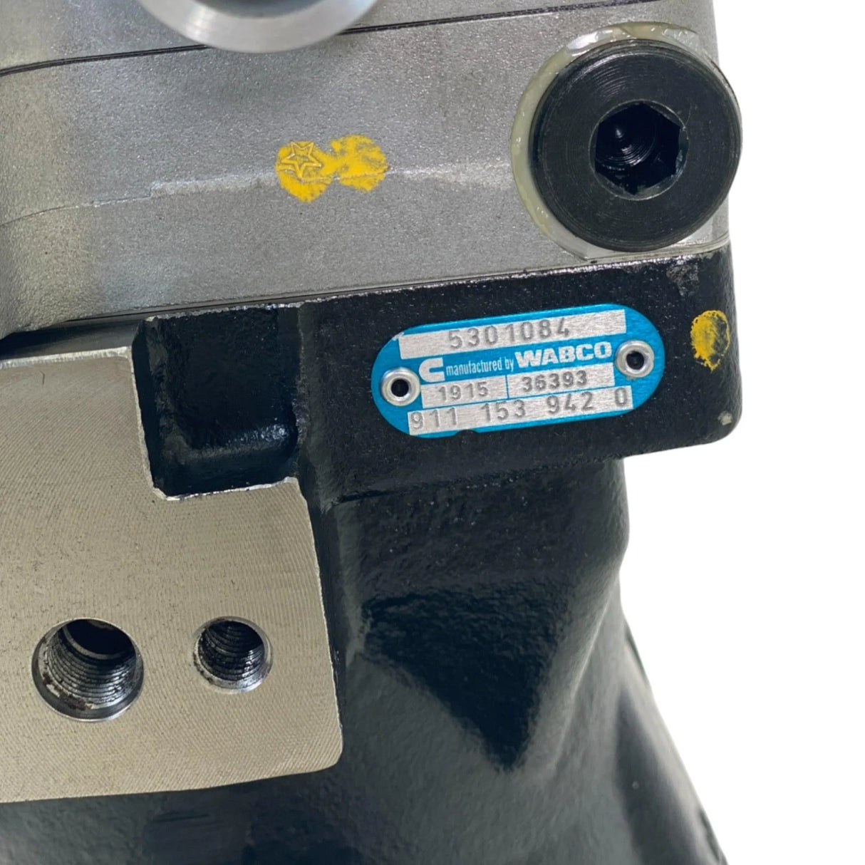 5301084 Genuine Cummins Air Compressor Isc - Truck To Trailer