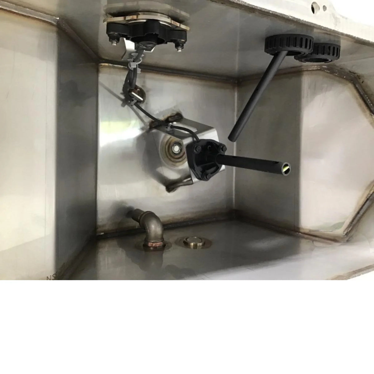 23398078 Genuine Volvo Oil Pan - Truck To Trailer
