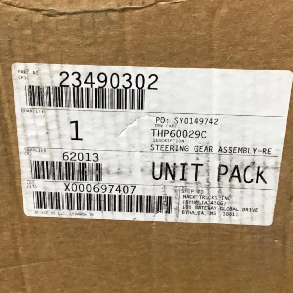 23490302 Genuine Mack TRW Steering Gear - Truck To Trailer