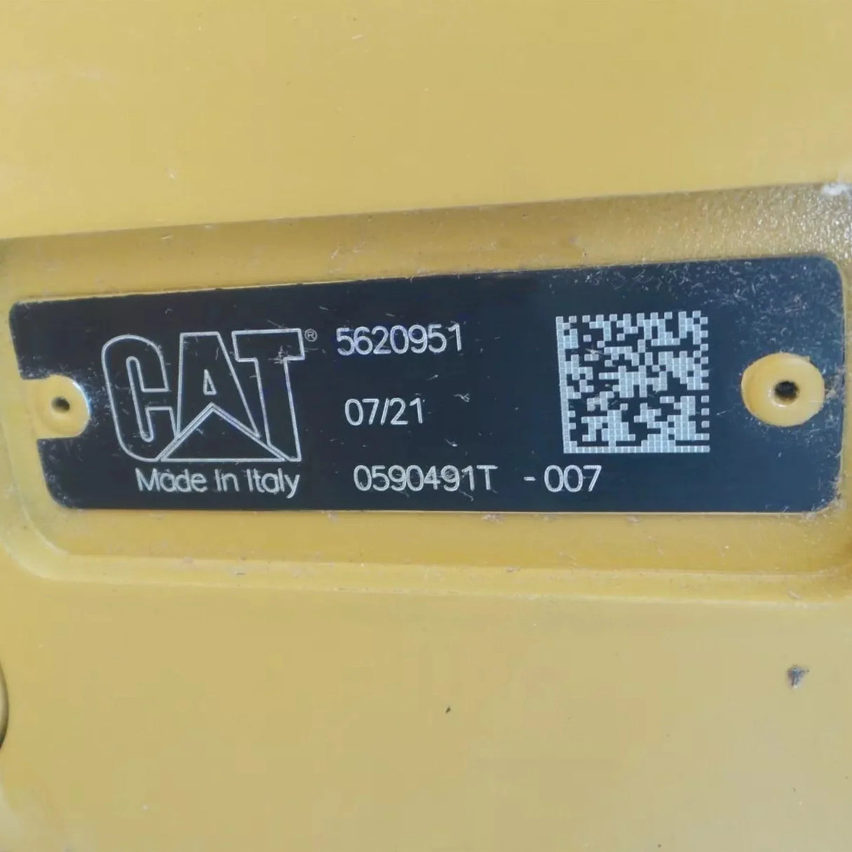 562-0951 Caterpillar Basic Gear Pump - Truck To Trailer