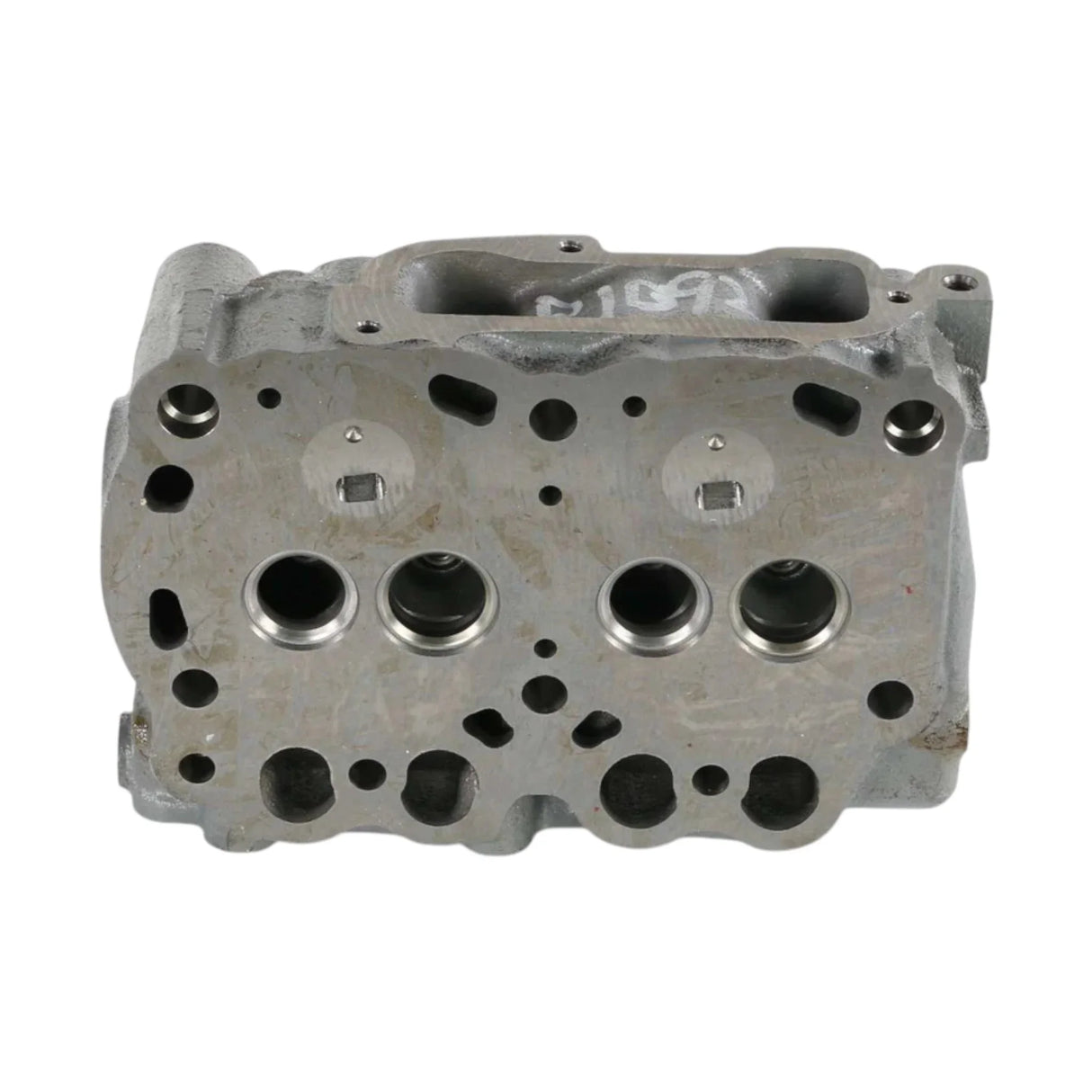 MM437-687 Mitsubishi Cylinder Head - Truck To Trailer