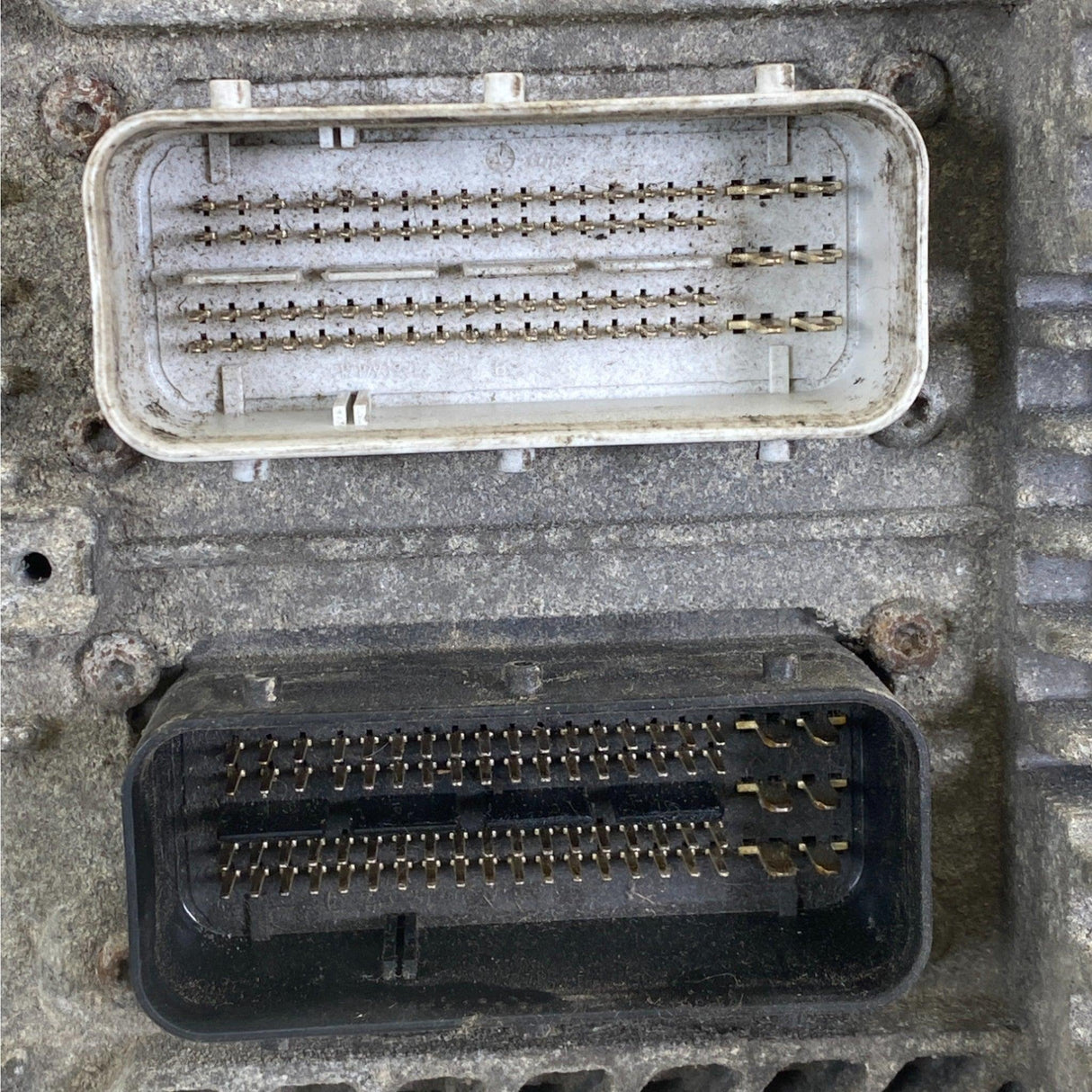 5010857R94 International Ecm Engine Control Module For Maxxforce Used - Truck To Trailer