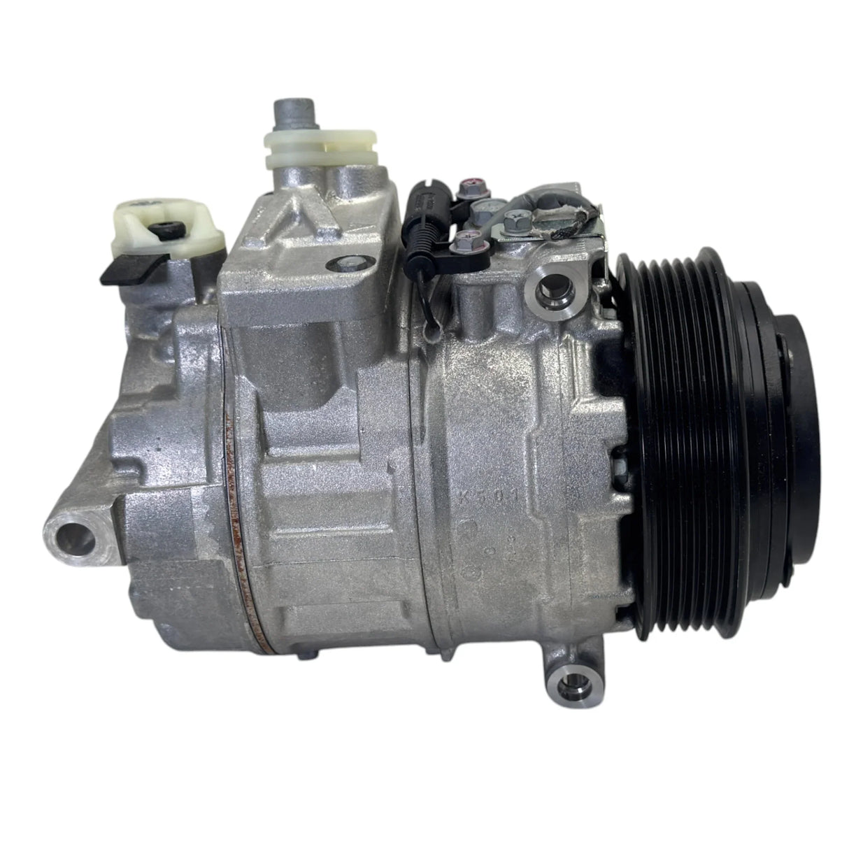 A000230681180 Genuine Detroit Diesel A/C Compressor with Clutch - Truck To Trailer