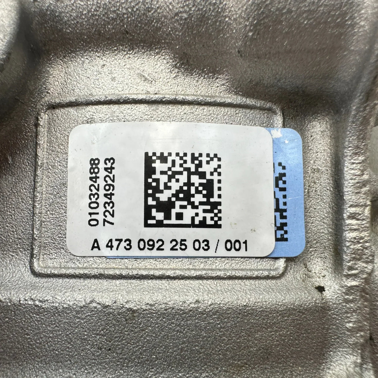 A4730904352 Genuine Detroit Diesel Fuel Filter Housing - Truck To Trailer