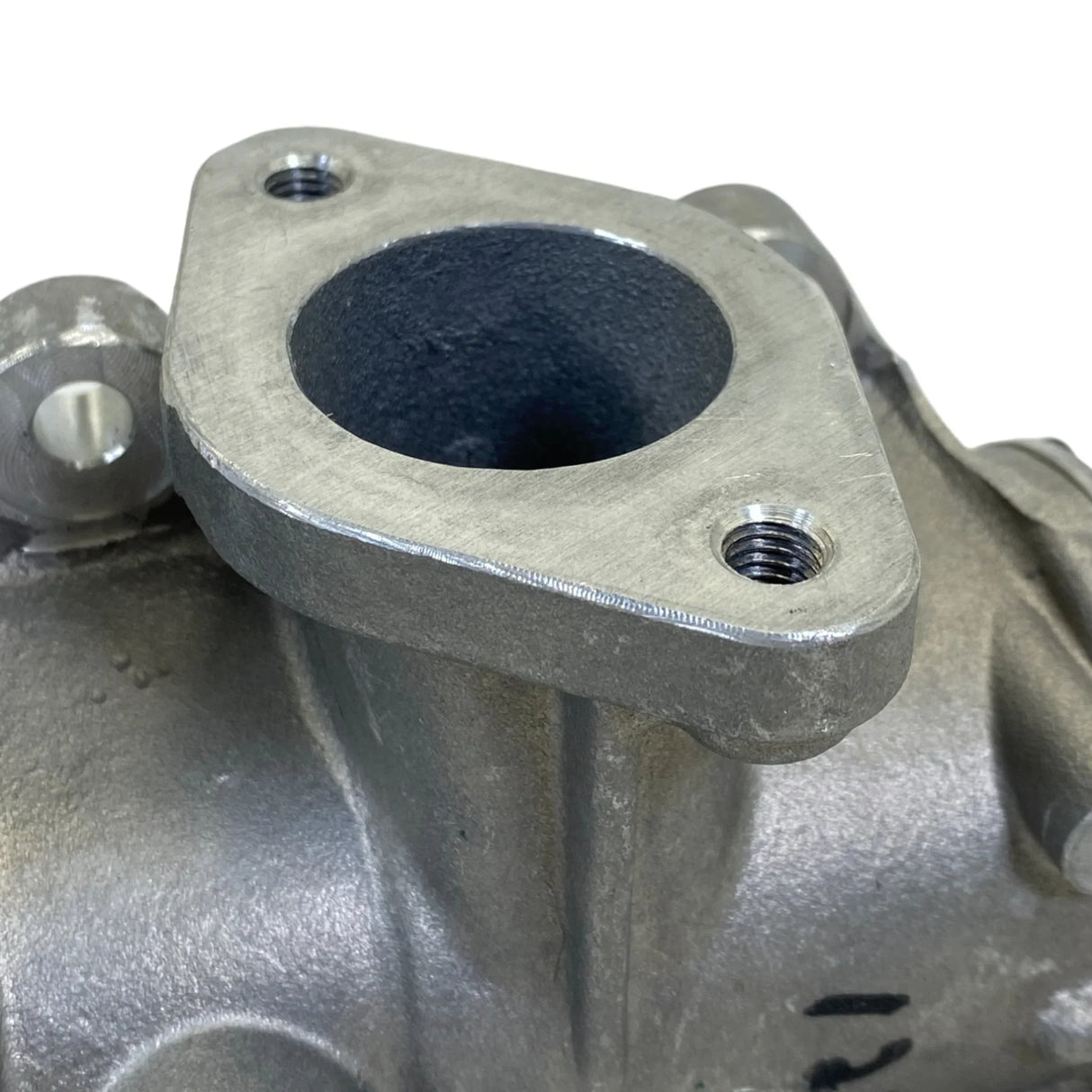 12660270 Genuine GM EGR Exhaust Gas Recirculation - Truck To Trailer