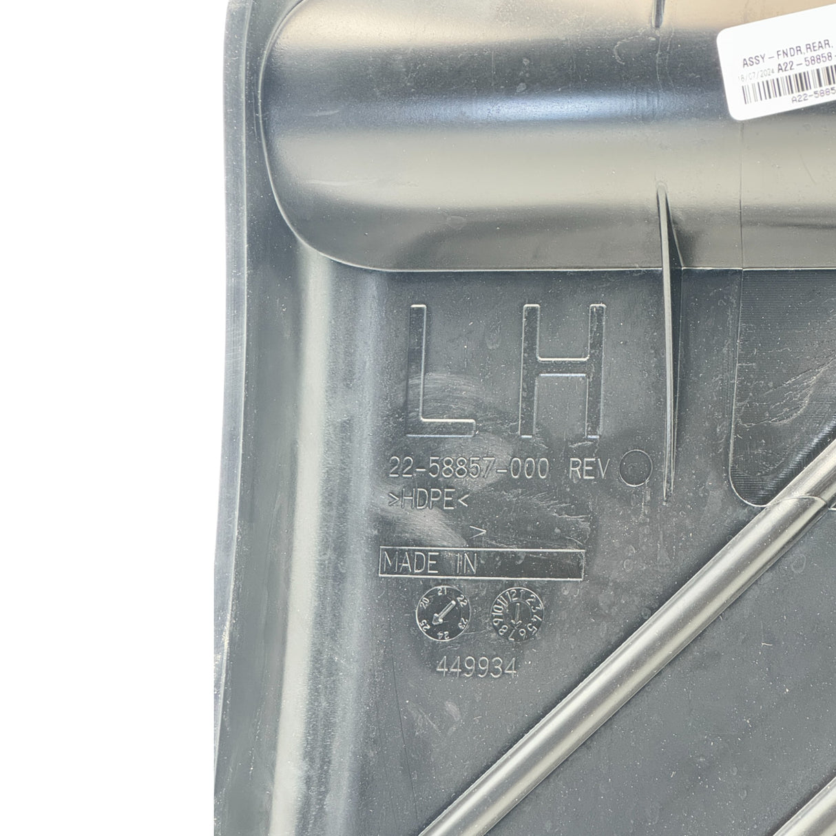 22 58857 000 Genuine Freightliner Left Side Quarter Fender Rear