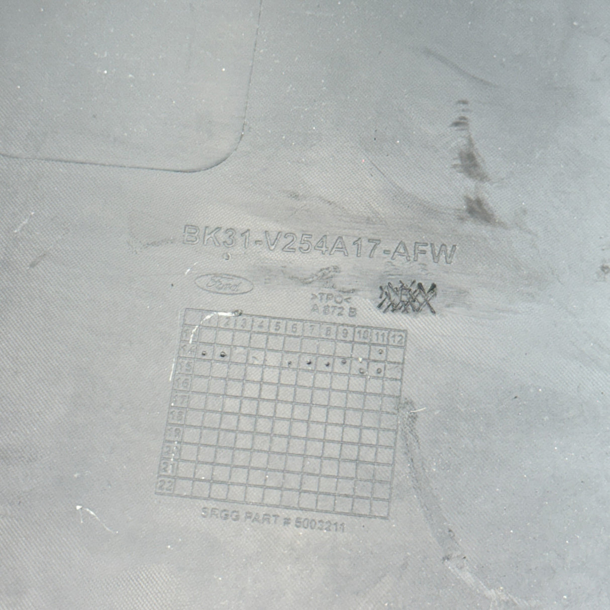 BK3Z-6125533-AB Genuine Ford Left Side Body Cladding Molding