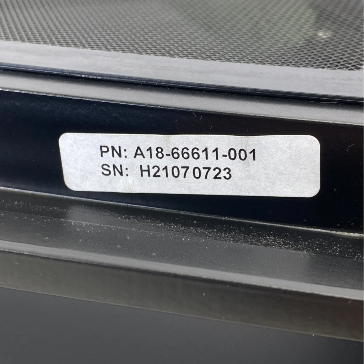 A1866611001 Genuine Freightliner Right Side Vent Window - Truck To Trailer