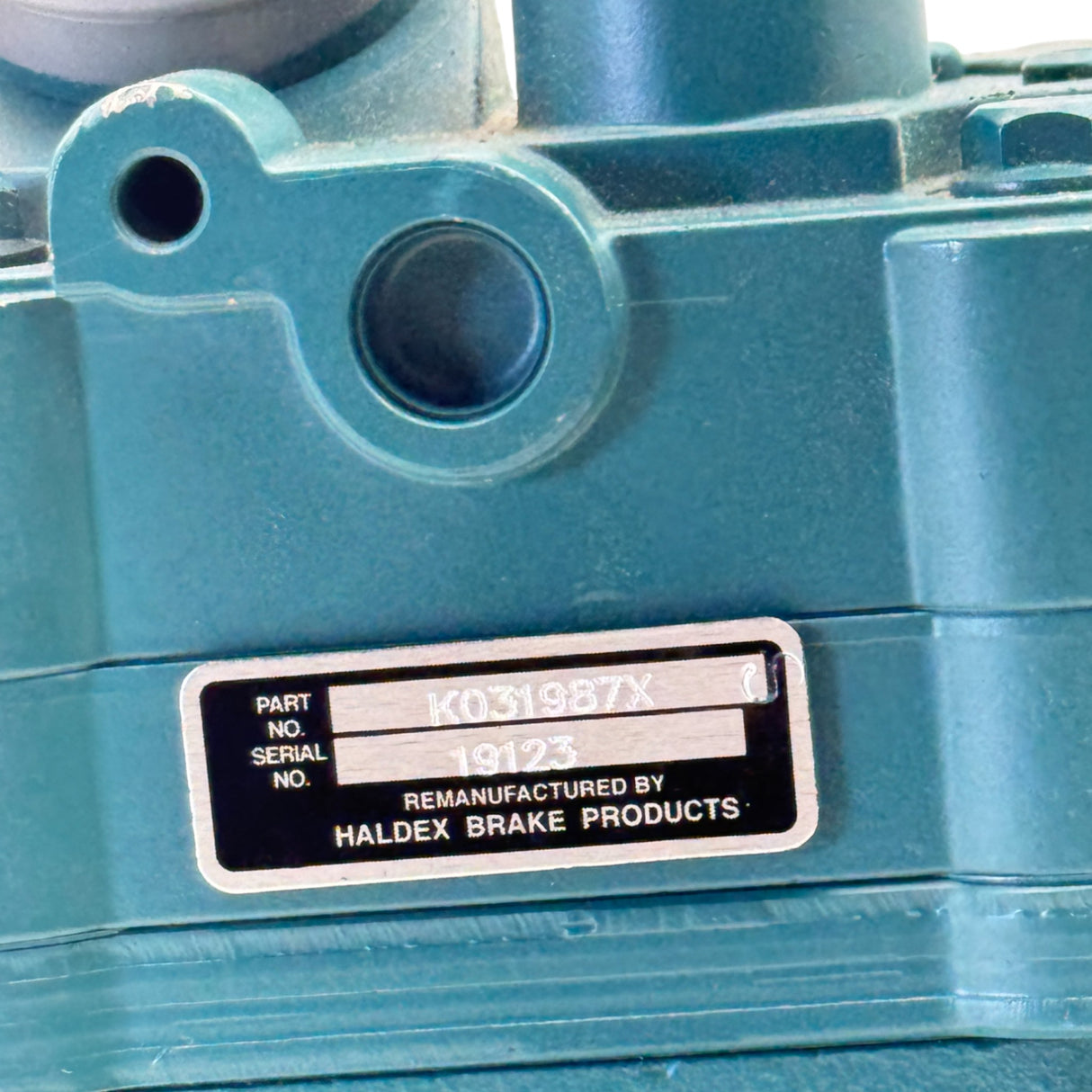 HDXK031987X Genuine Haldex Air Brake Compressor