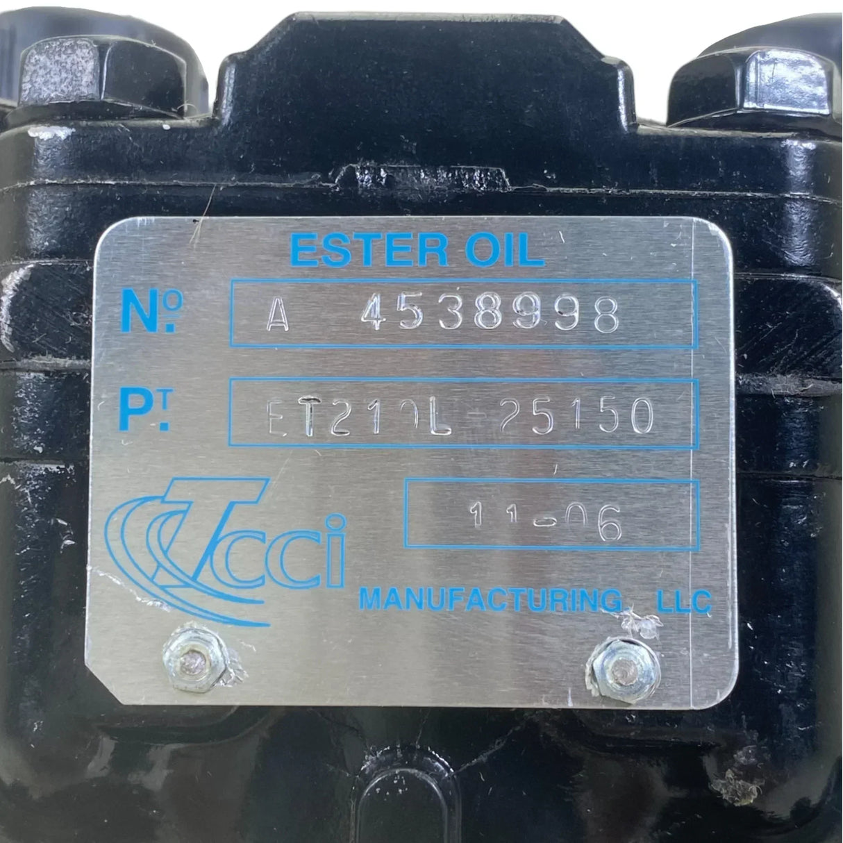 468323C92 Genuine International A/C Compressor - Truck To Trailer