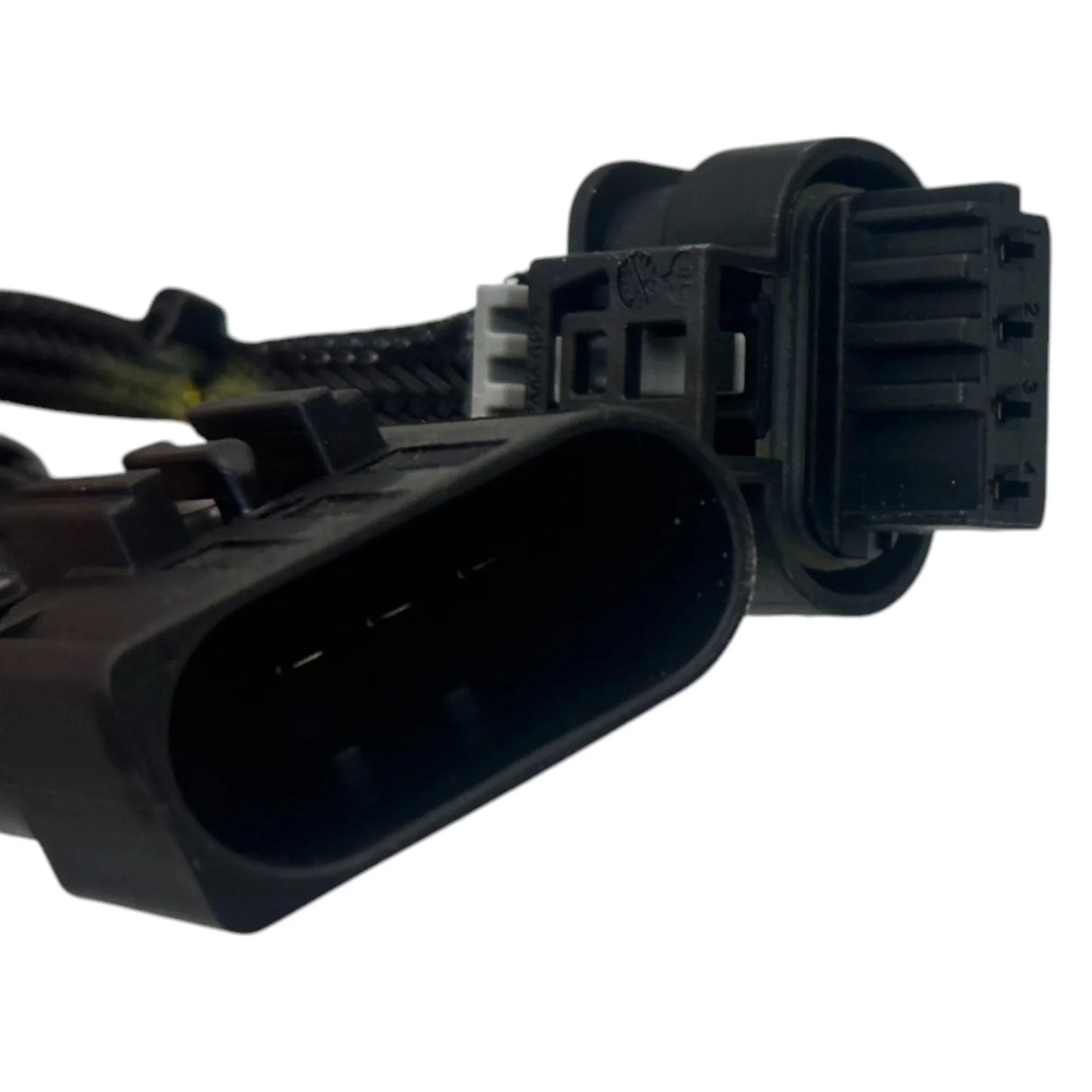 A 906 470 05 53 Genuine Mercedes-Benz DEF Diesel Exhaust Fluid Heater - Truck To Trailer