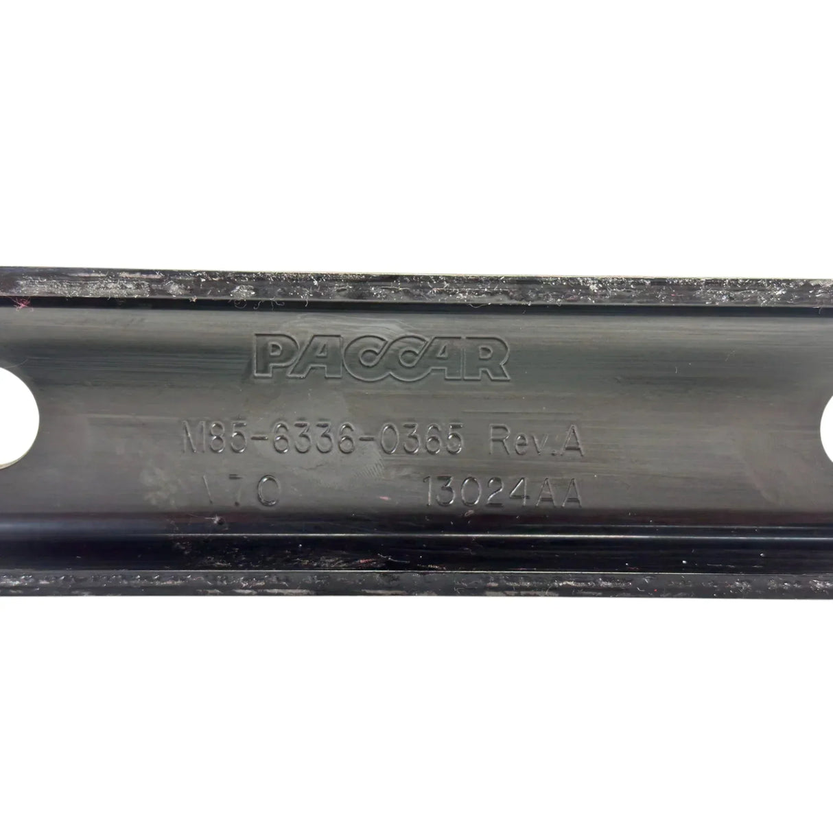 M8563360365 Genuine Paccar Diffuser Support - Truck To Trailer
