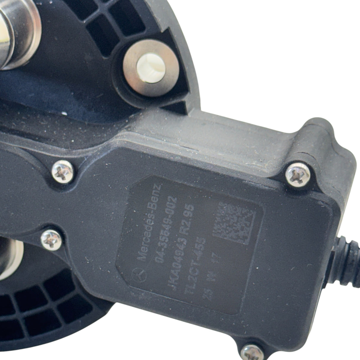 04-35649-002 Genuine Freightliner Def Level Header