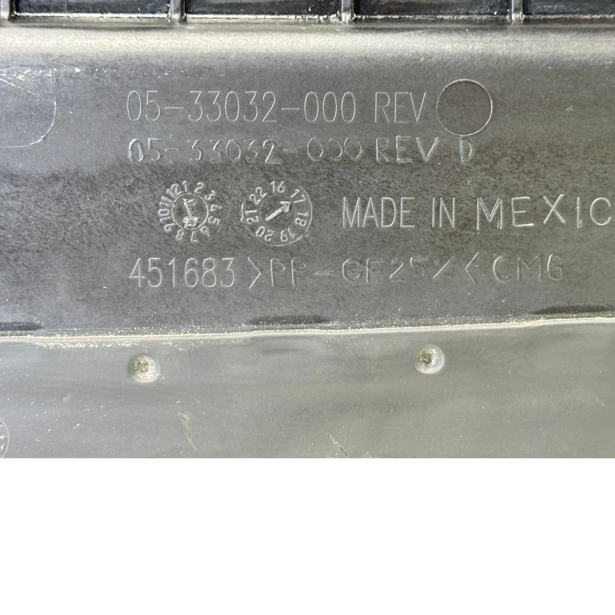 0533032000 Genuine Freightliner Radiator Recirculation Shield - Truck To Trailer