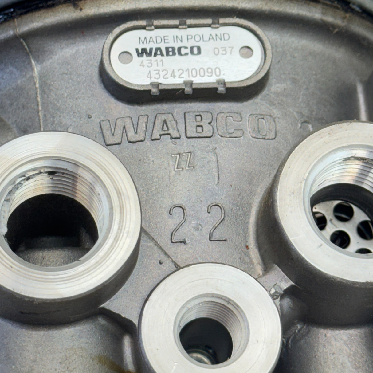 WAB4324210487 Genuine Volvo Air Dryer For Volvo/Mack