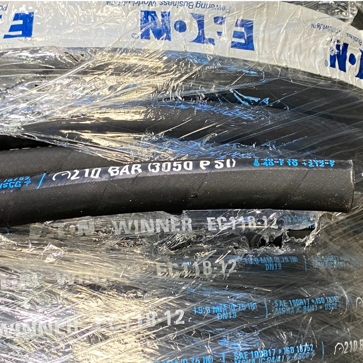 EC118-12LRL Genuine Eaton Winner EC118 Series Rubber Hydraulic Braided Hose - Truck To Trailer