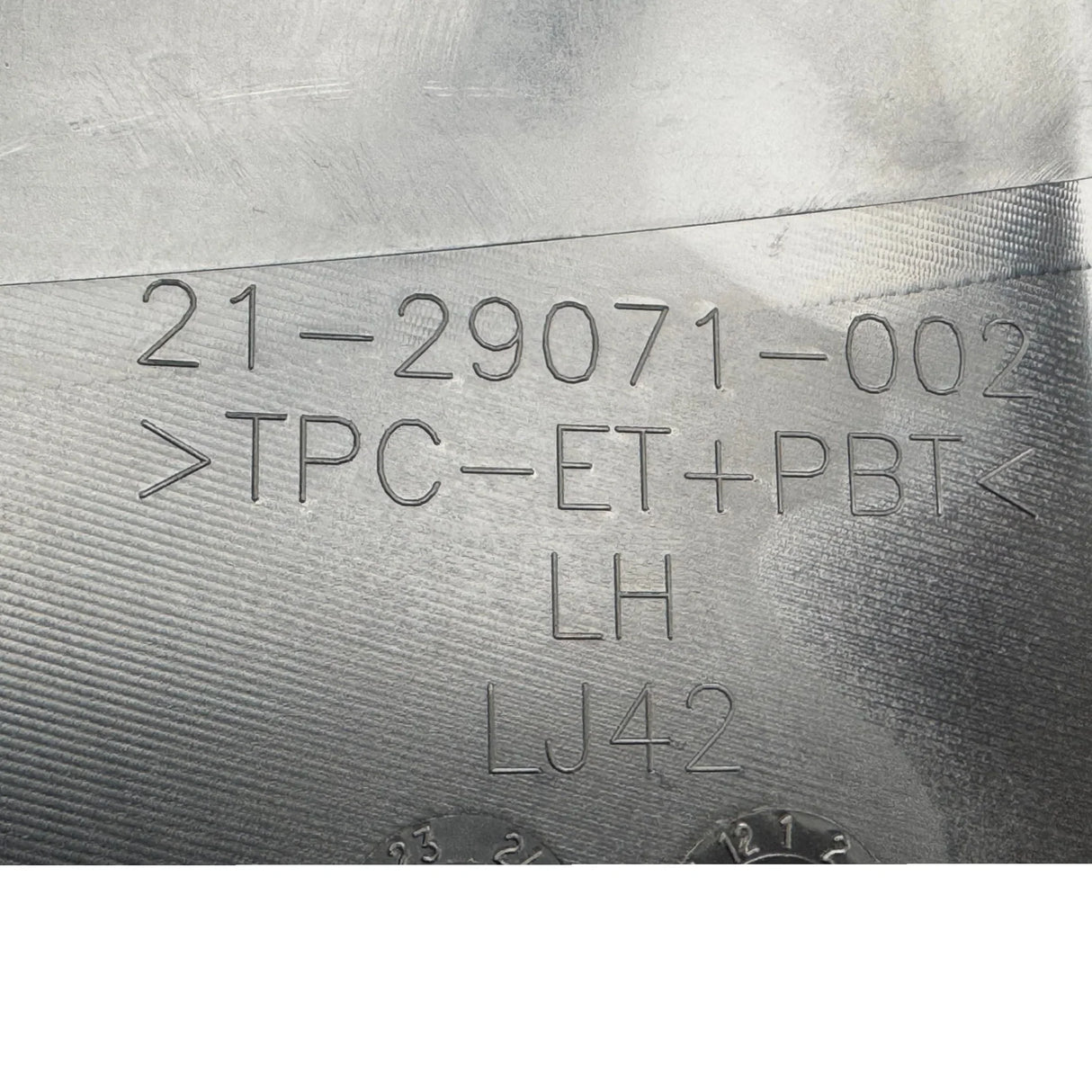 21-29071-002 Genuine Freightliner Bumper Left Air Dam - Truck To Trailer