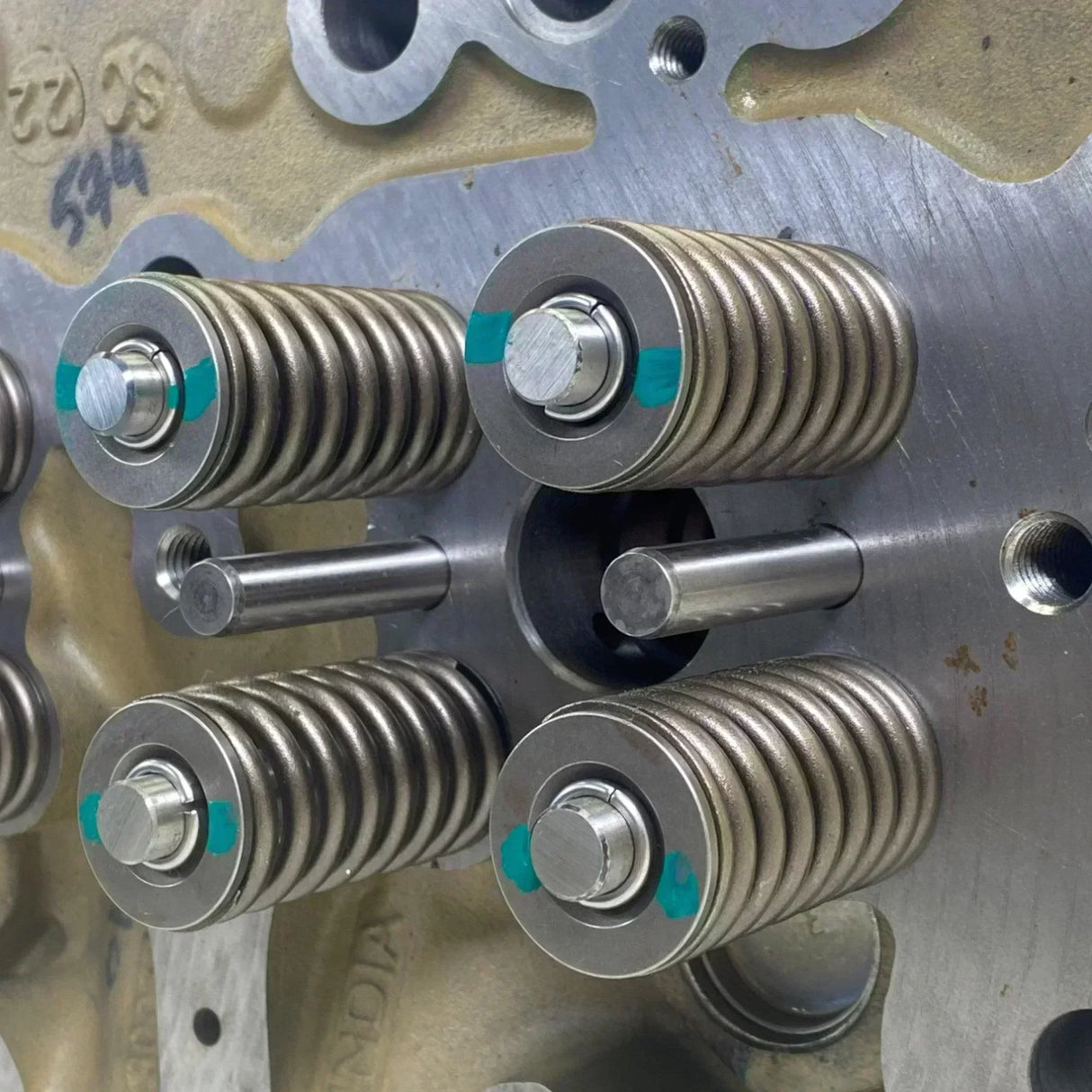 3081225 Genuine Cummins Engine Cylinder Head 88Nt - Truck To Trailer