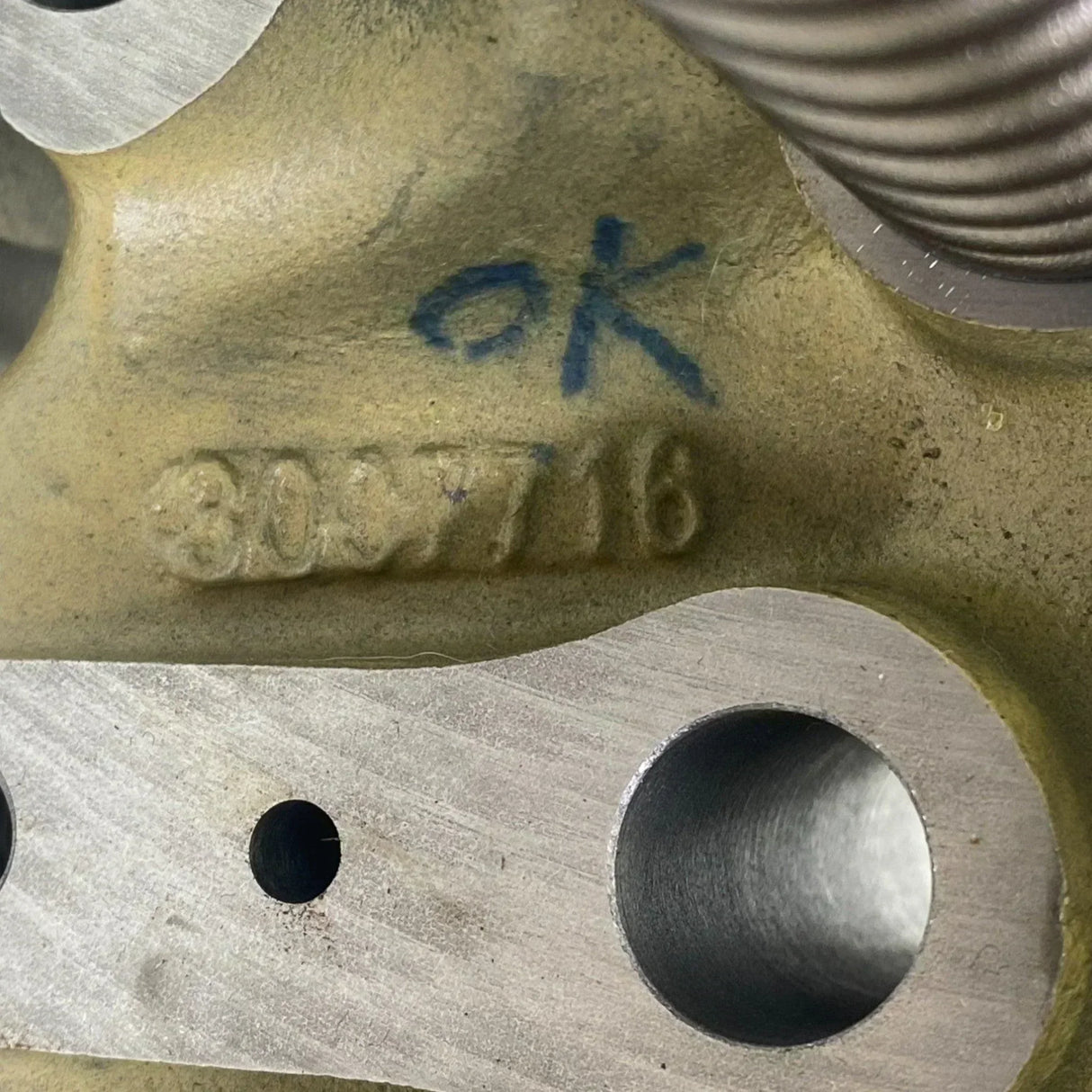 3081225 Genuine Cummins Engine Cylinder Head 88Nt - Truck To Trailer