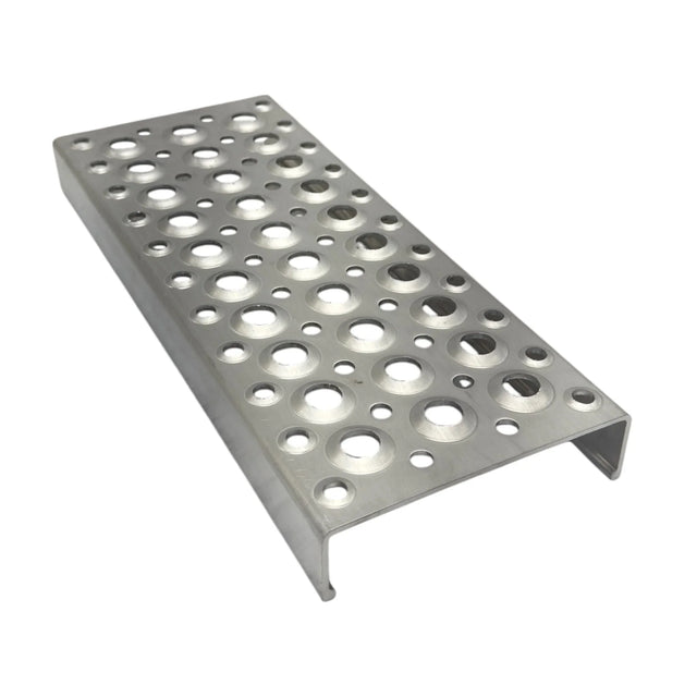 3758530C1 Genuine International Step Aluminum 142 X 448 - Truck To Trailer