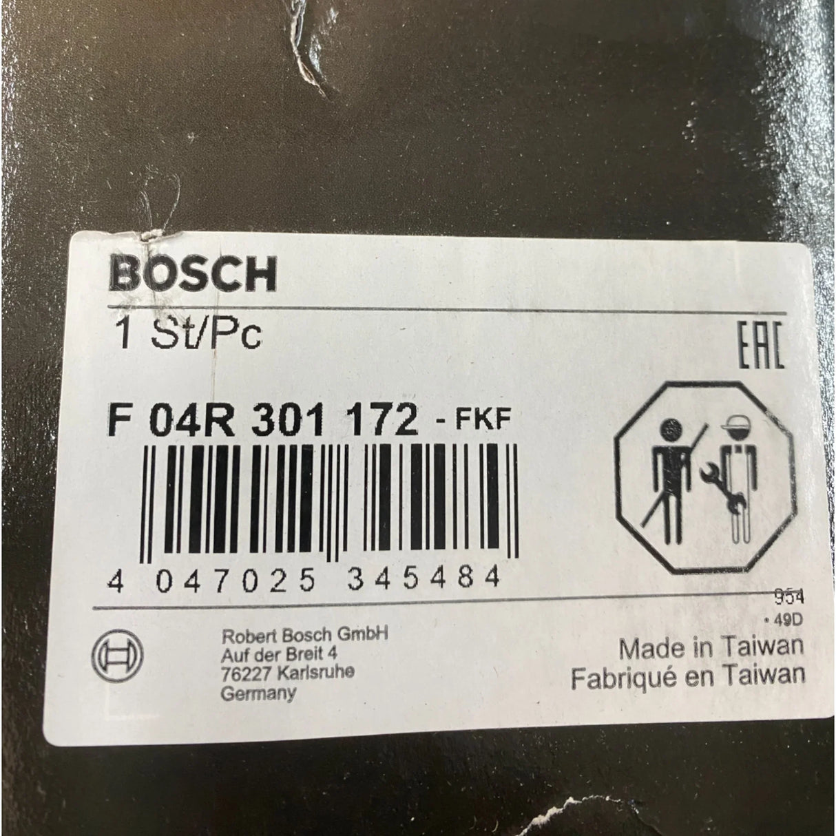 F04R301172 Genuine Bosch Alternator 28V - Truck To Trailer