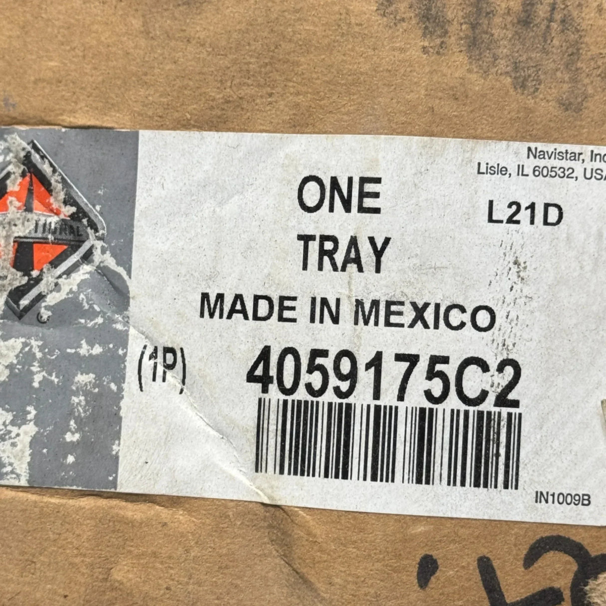 4059175C1 Genuine International Tray Battery Plastic - Truck To Trailer