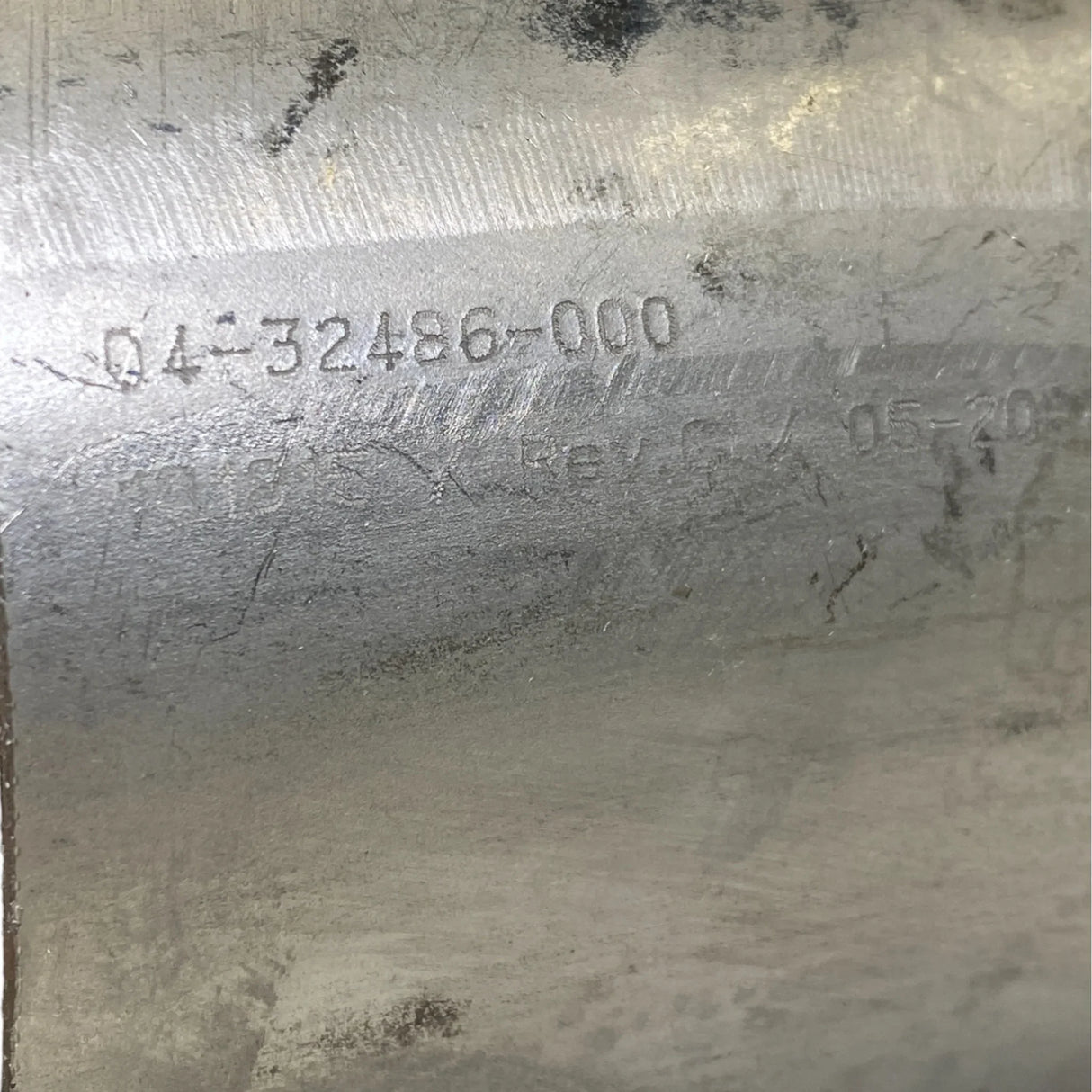 04-32486-000 Genuine Freightliner Exhaust Pipe Elbow 5In - Truck To Trailer