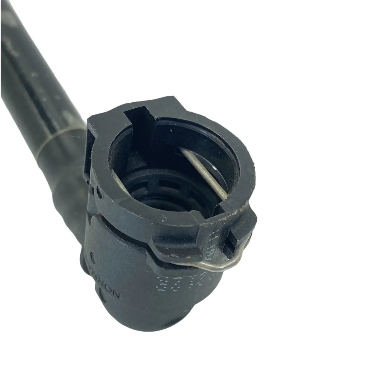 0432074000 Genuine Freightliner Coolant Tube - Truck To Trailer