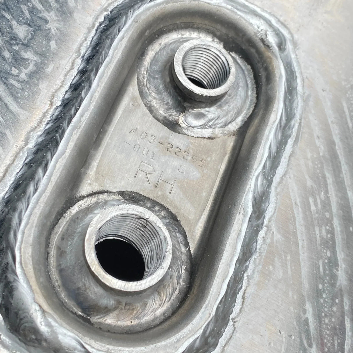 A0333726231 Genuine Freightliner Right Side Fuel Tank Assembly 100Gal - Truck To Trailer