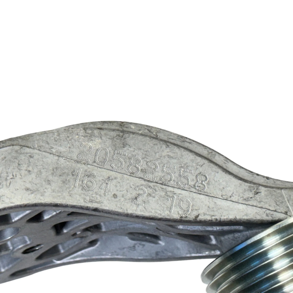 20582558 Genuine Volvo Idler Pulley - Truck To Trailer