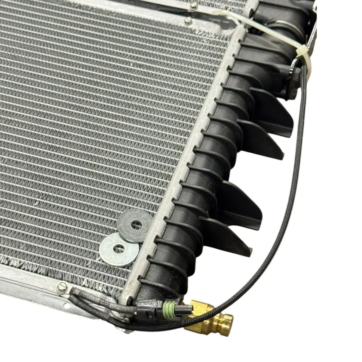 3852265F95 Genuine International Radiator - Truck To Trailer