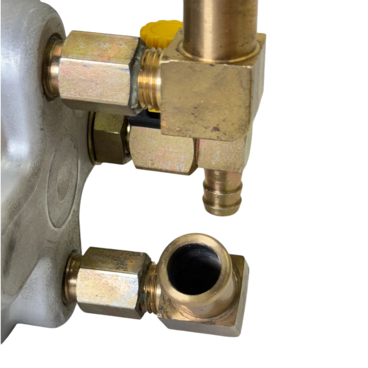 1685357C91 Genuine International Fuel Filter Davco 210 - Truck To Trailer