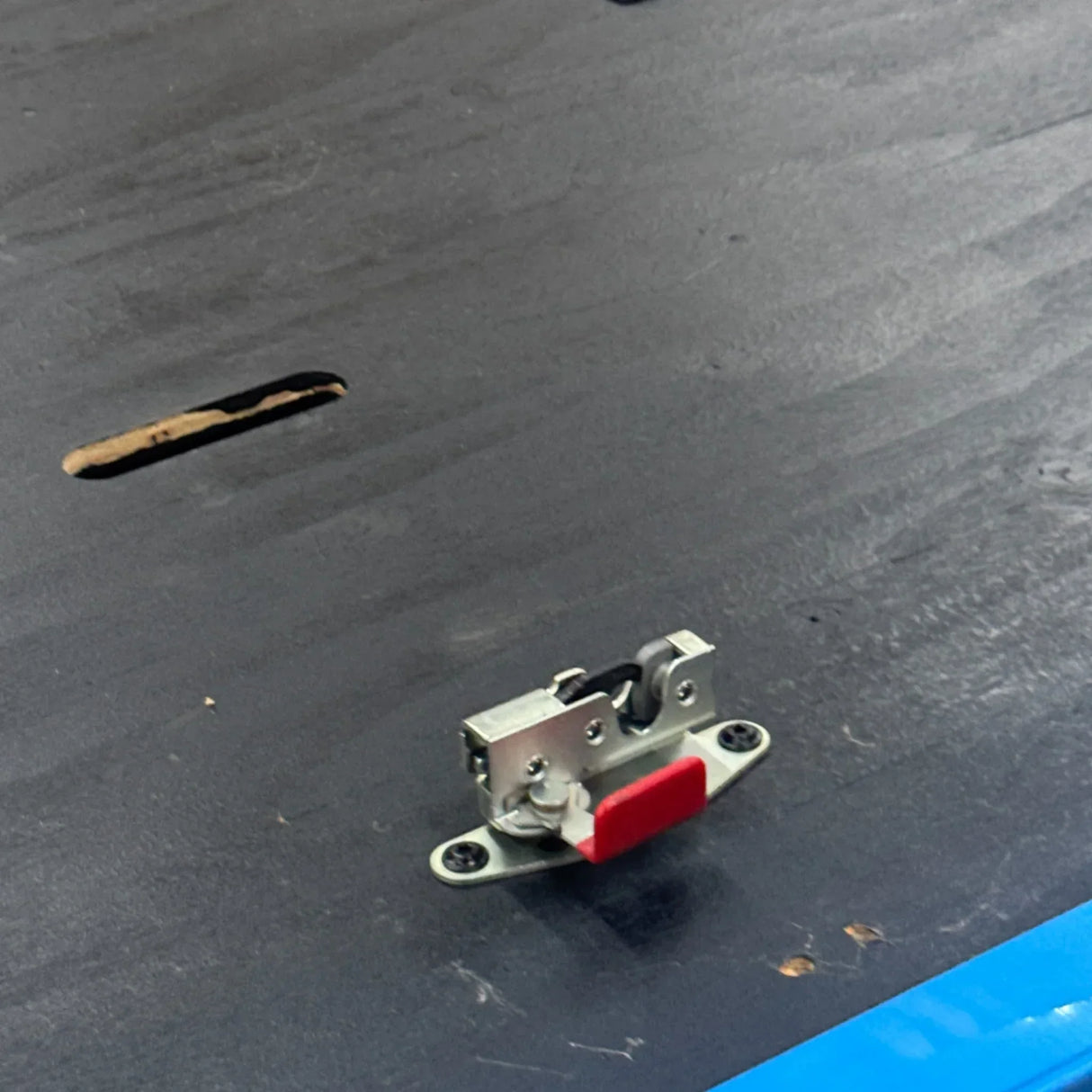 U121038100 Genuine Paccar Sleeper Bunk Lower - Truck To Trailer