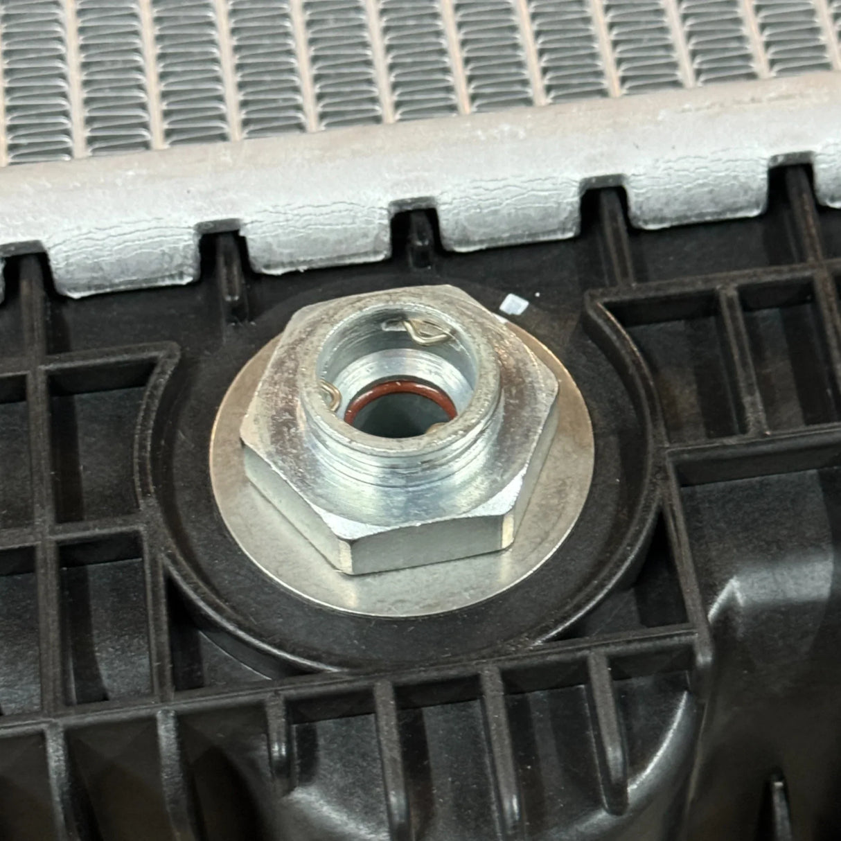 811.46142 Automann Radiator For Freightliner P4 - Truck To Trailer