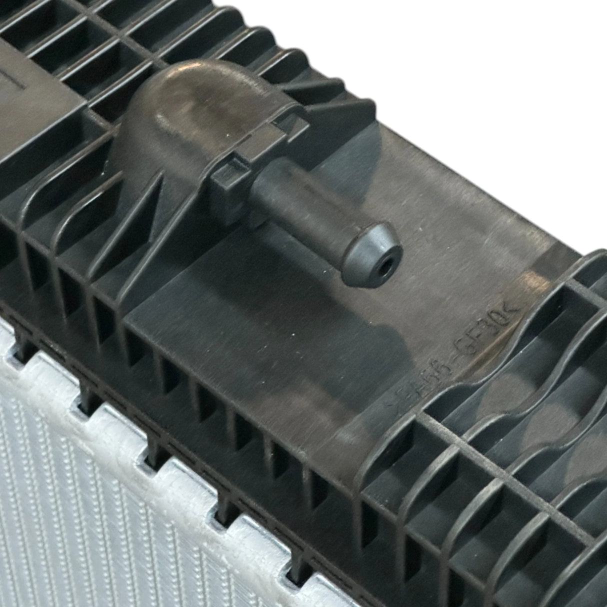 811.46142 Automann Radiator For Freightliner P4 - Truck To Trailer